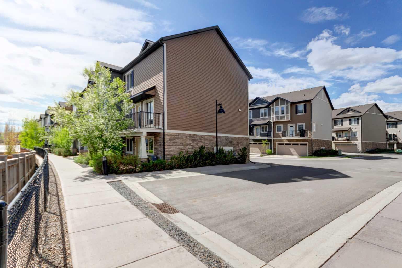 444 Legacy Point SE