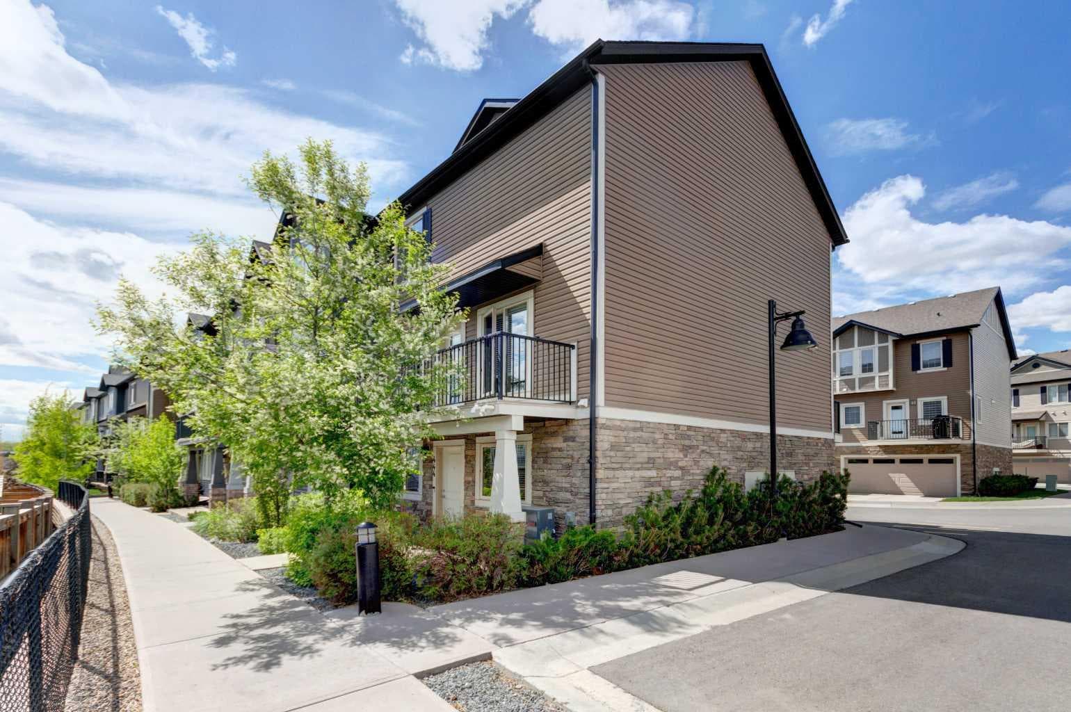444 Legacy Point SE