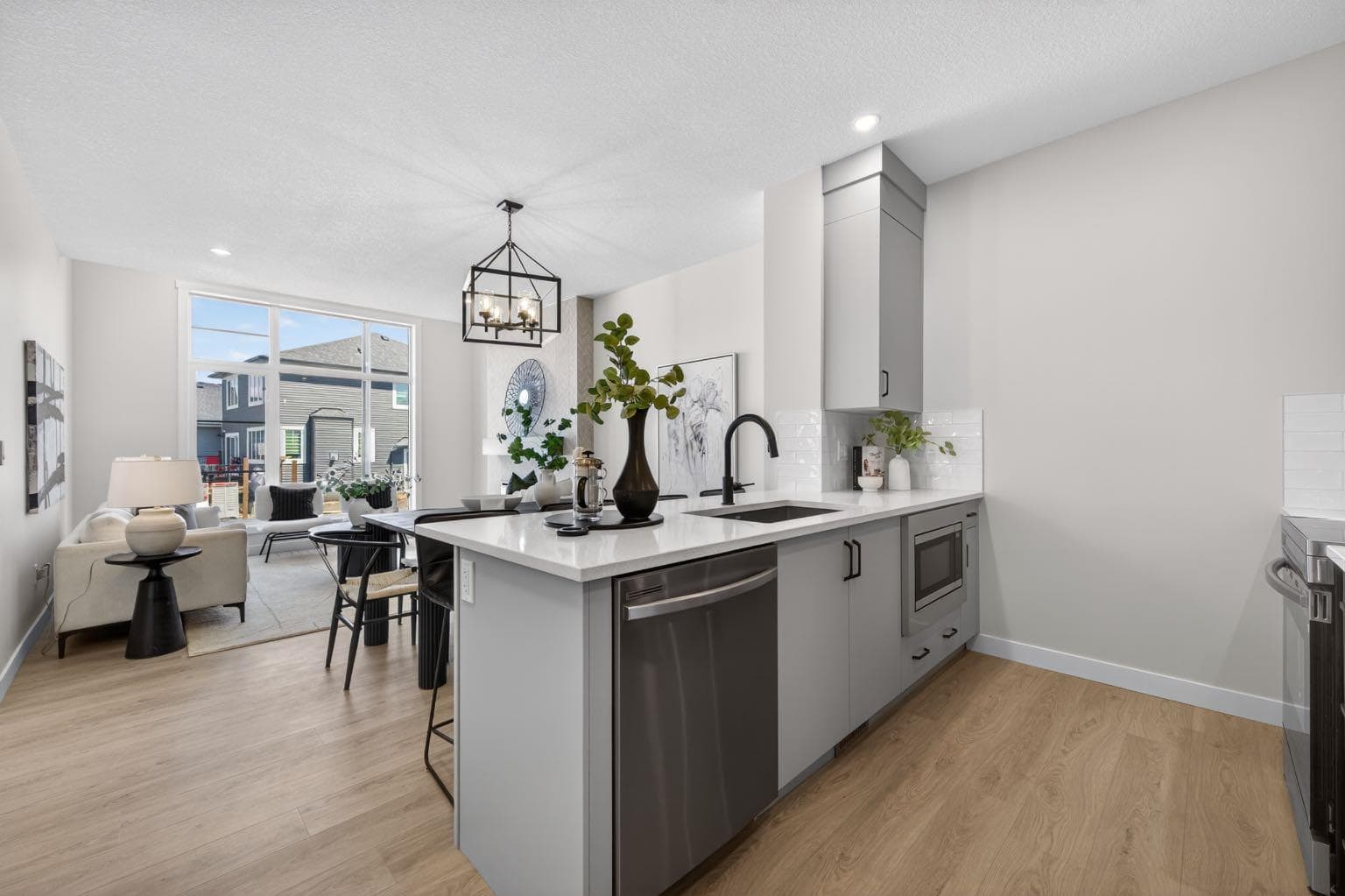 1059 Bayview Crescent 