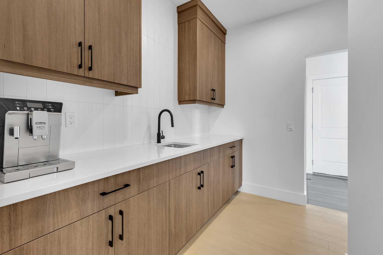 24 Alpine Common SW