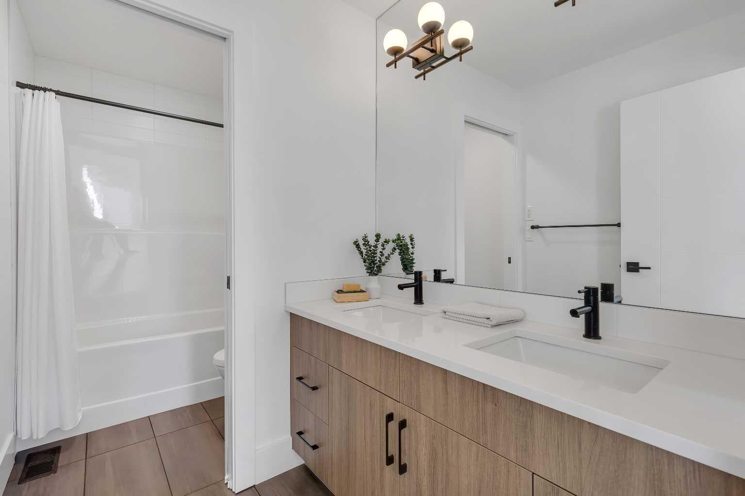 24 Alpine Common SW