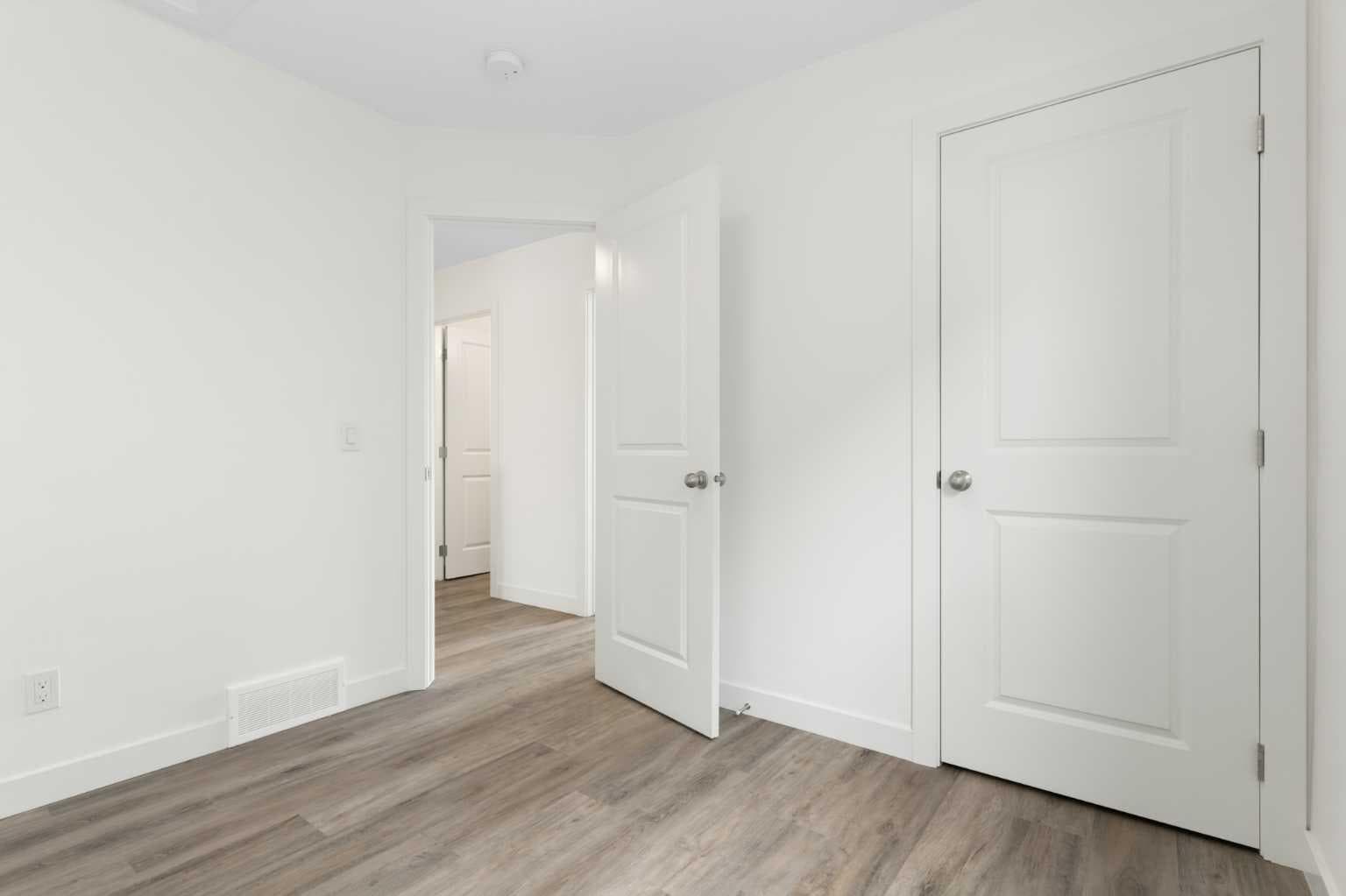 1701, 24 Rivercrest Drive 