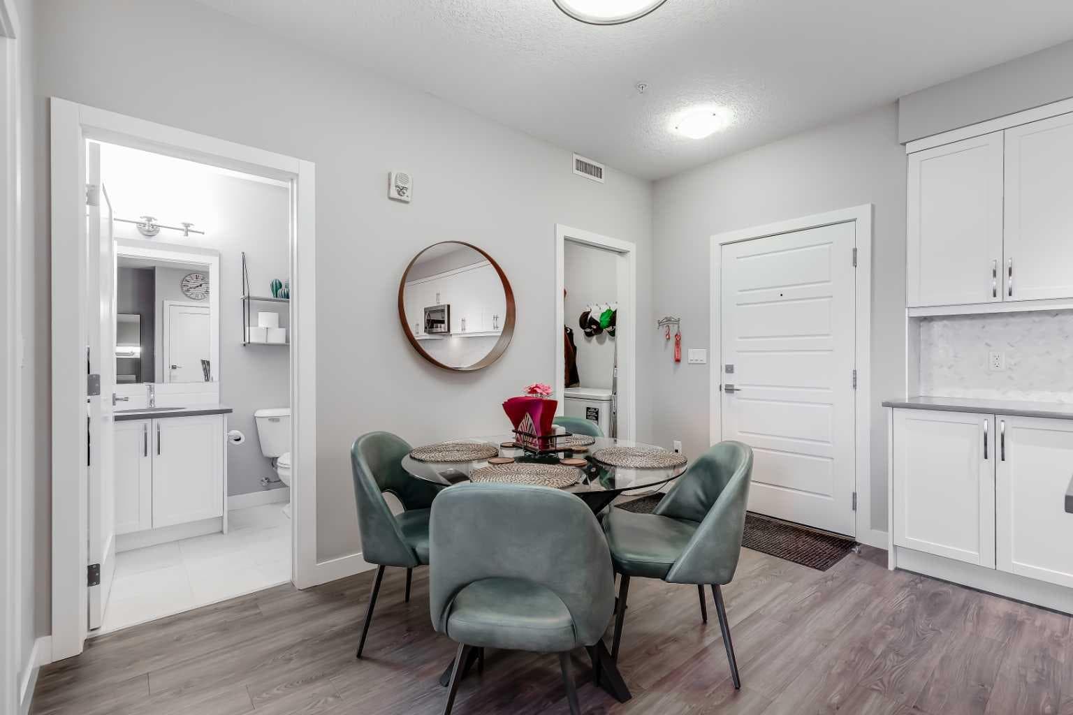 103, 150 Auburn Meadows Manor SE