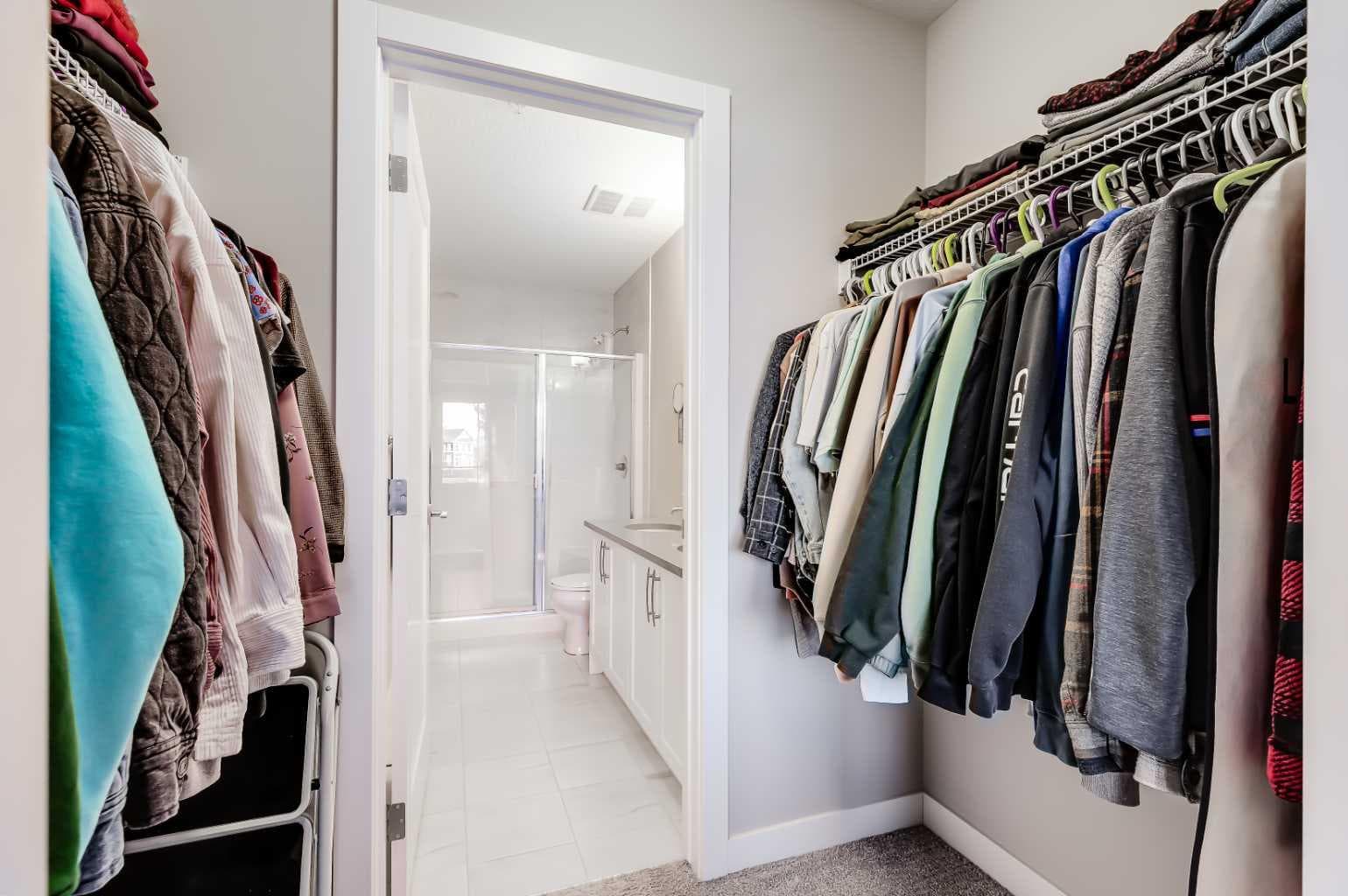 103, 150 Auburn Meadows Manor SE