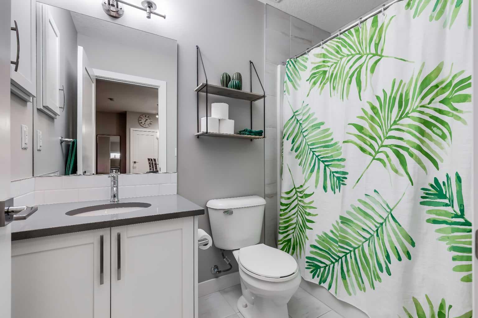103, 150 Auburn Meadows Manor SE