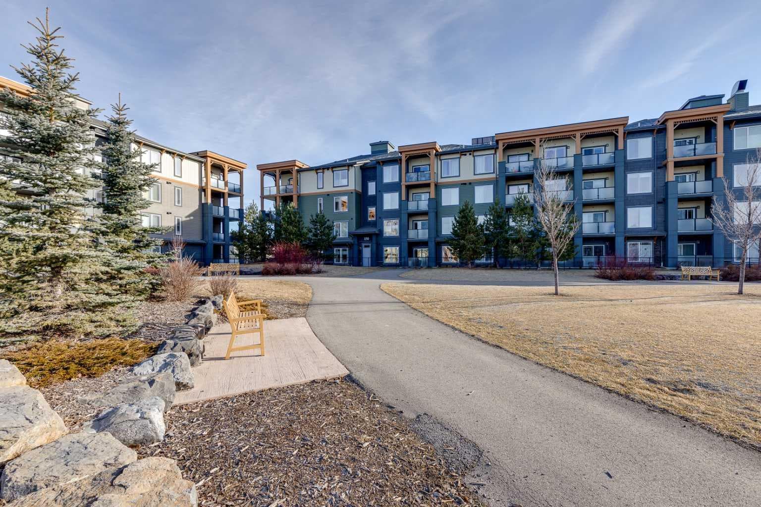 103, 150 Auburn Meadows Manor SE