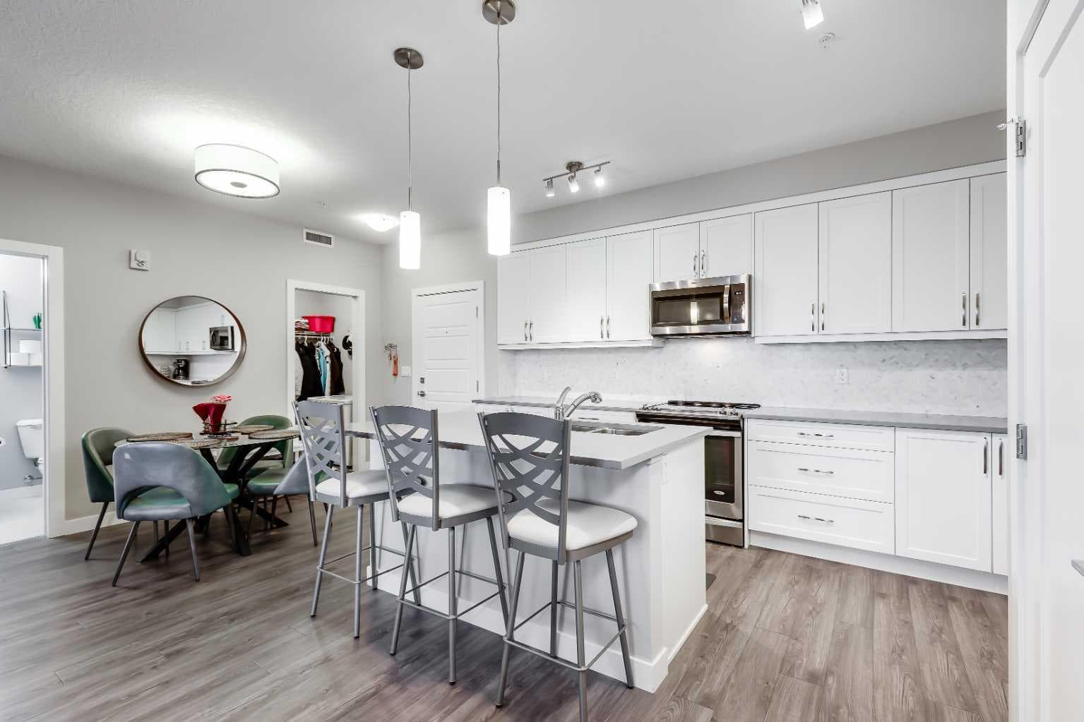103, 150 Auburn Meadows Manor SE