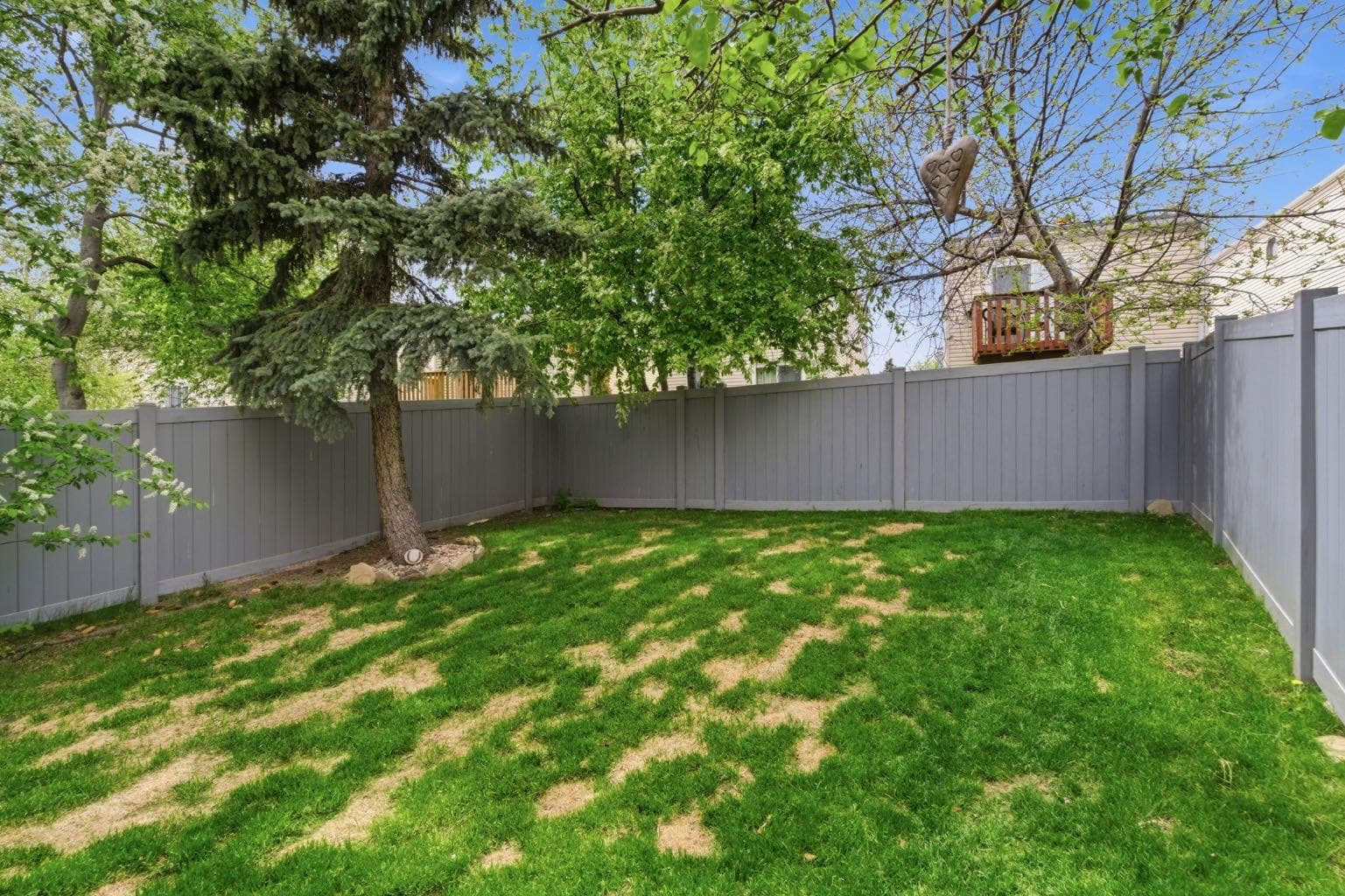 90 Coventry Lane NE