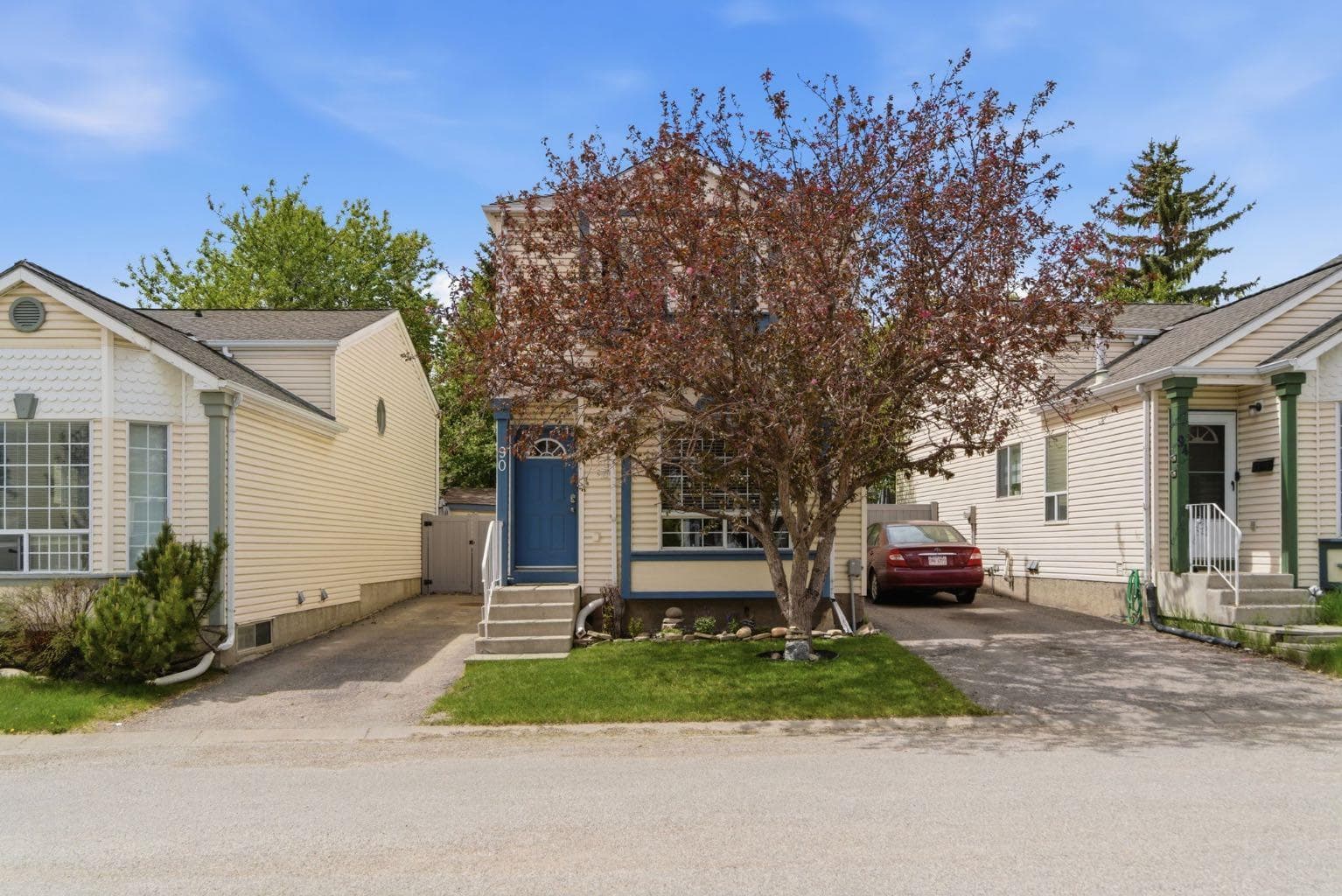 90 Coventry Lane NE