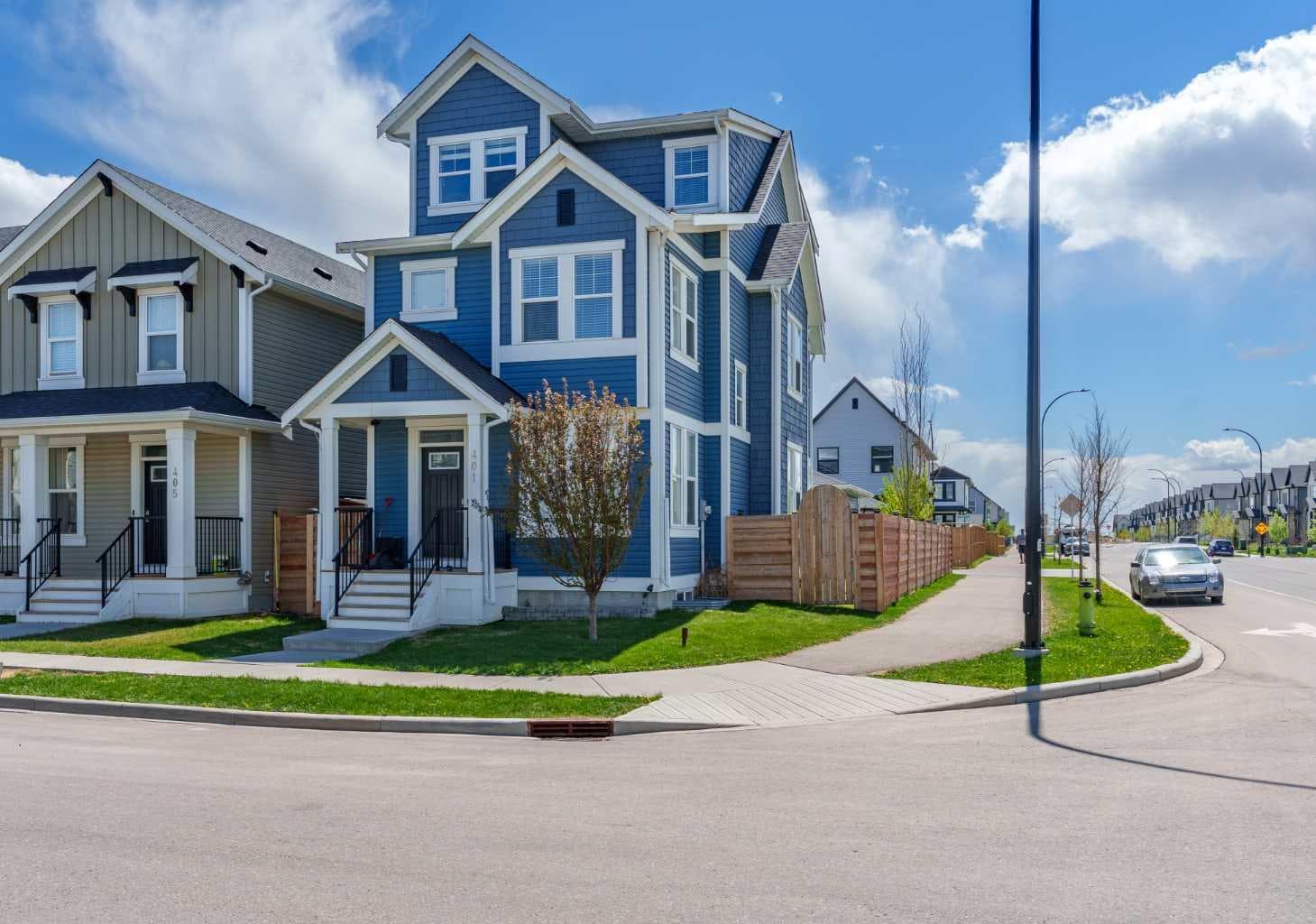 401 South Point Glen SW