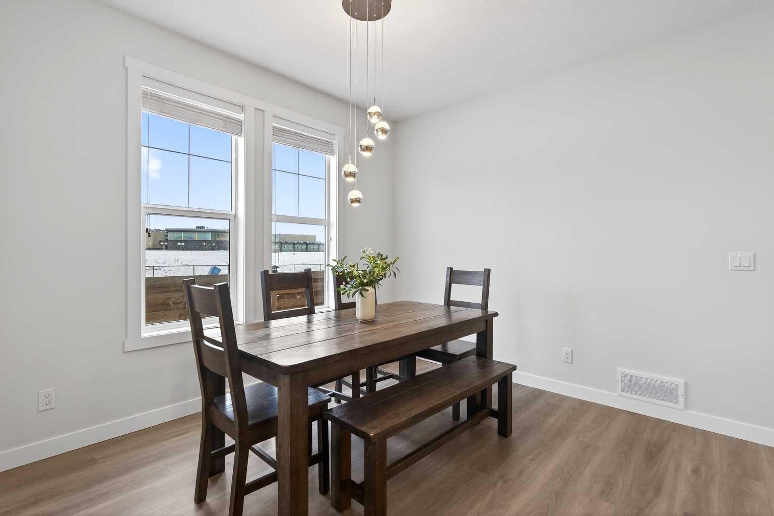 401 South Point Glen SW