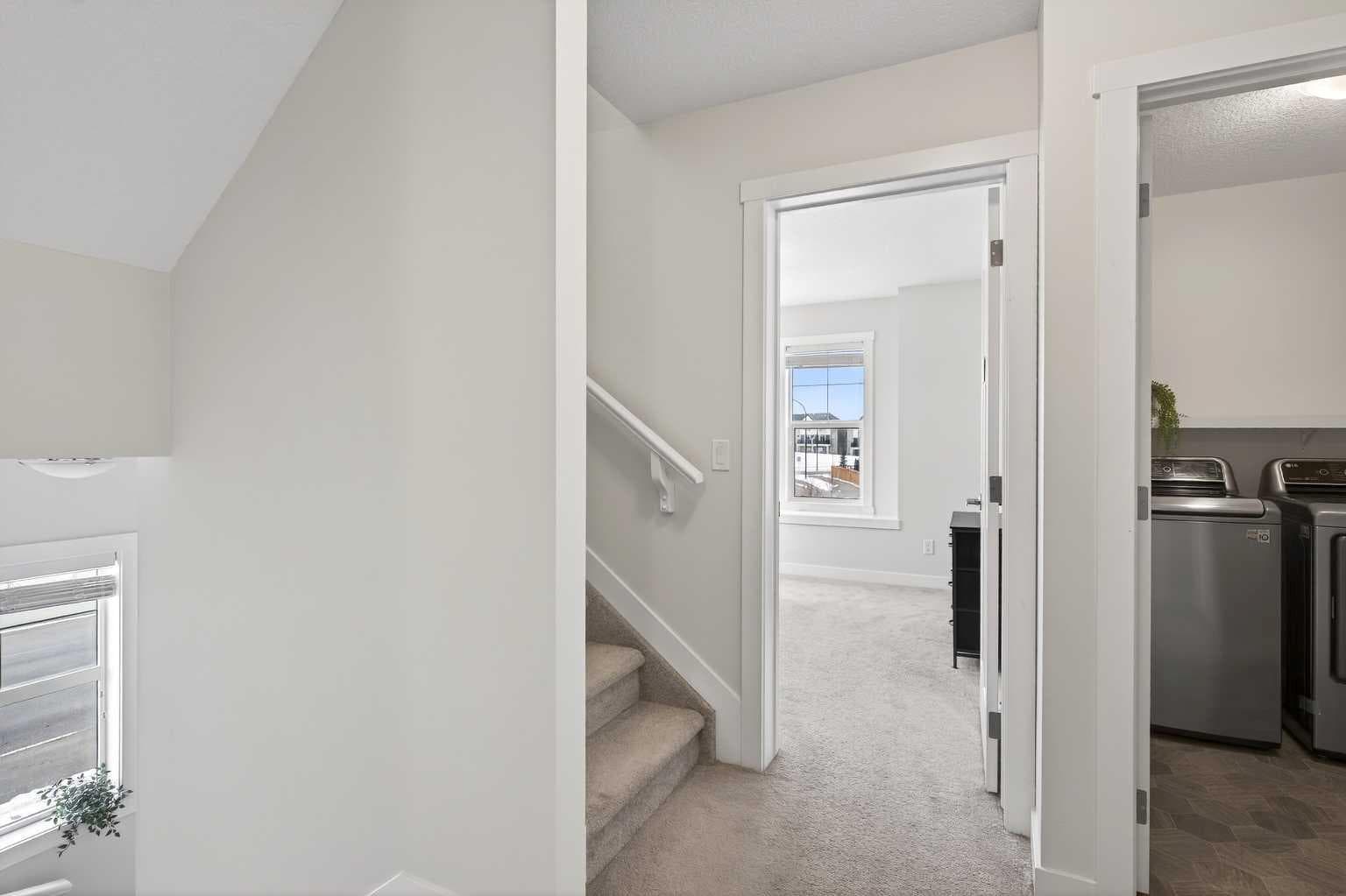 401 South Point Glen SW