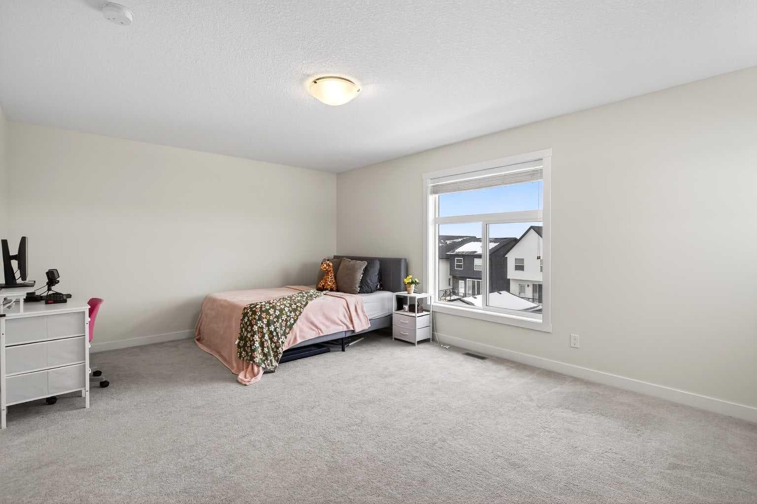 401 South Point Glen SW