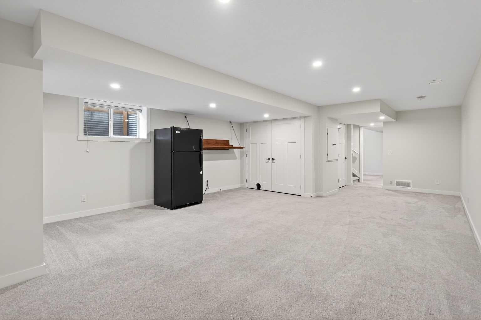 401 South Point Glen SW
