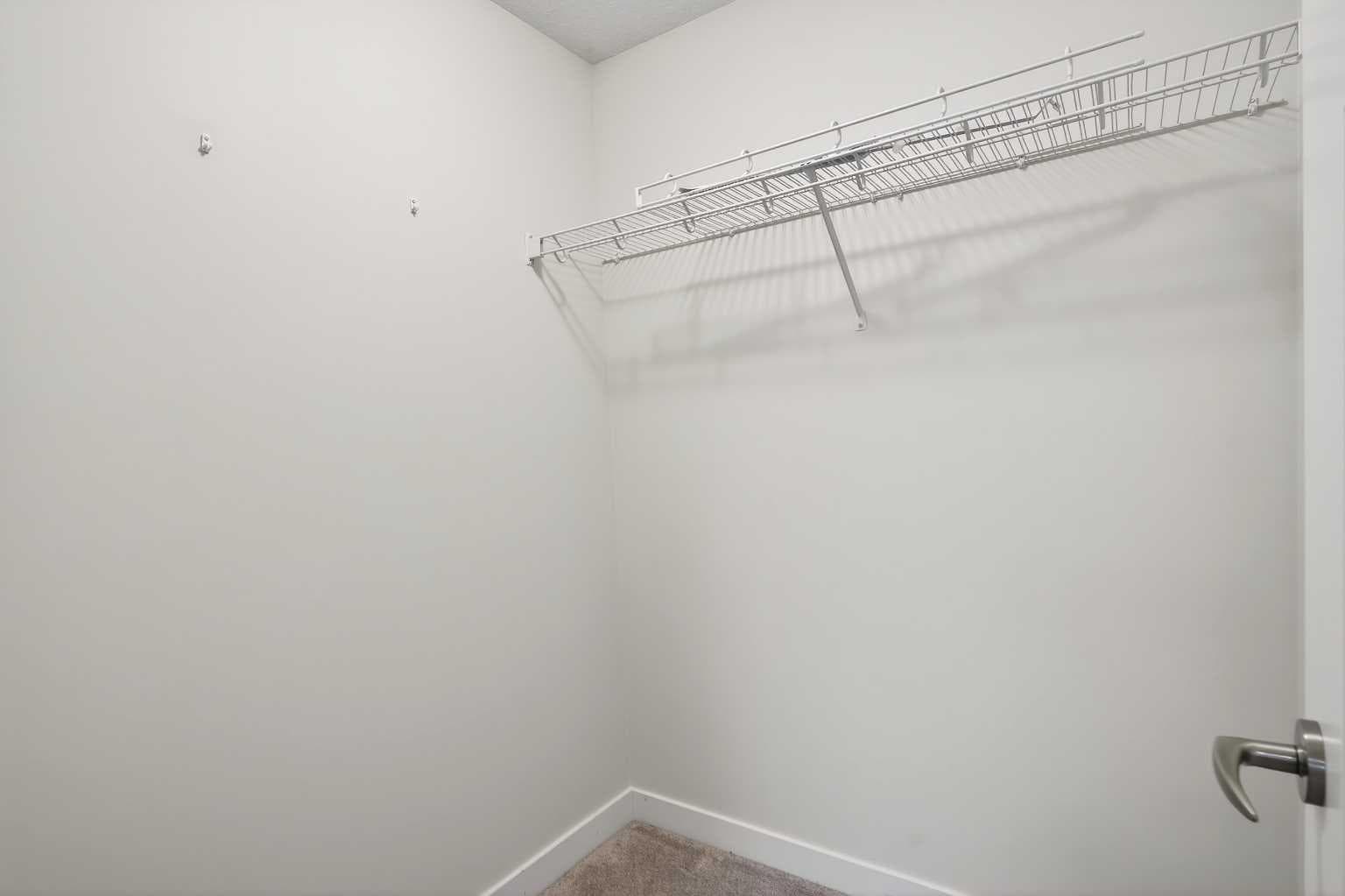 401 South Point Glen SW