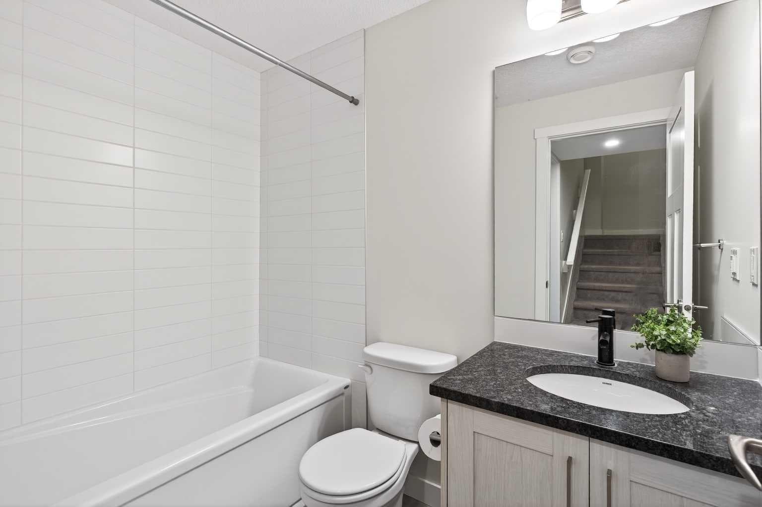 401 South Point Glen SW