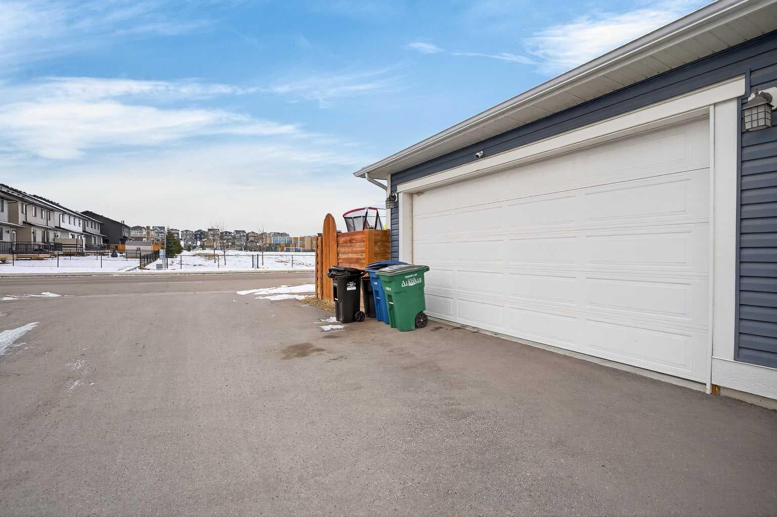 401 South Point Glen SW
