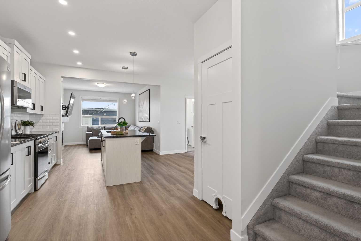 401 South Point Glen SW