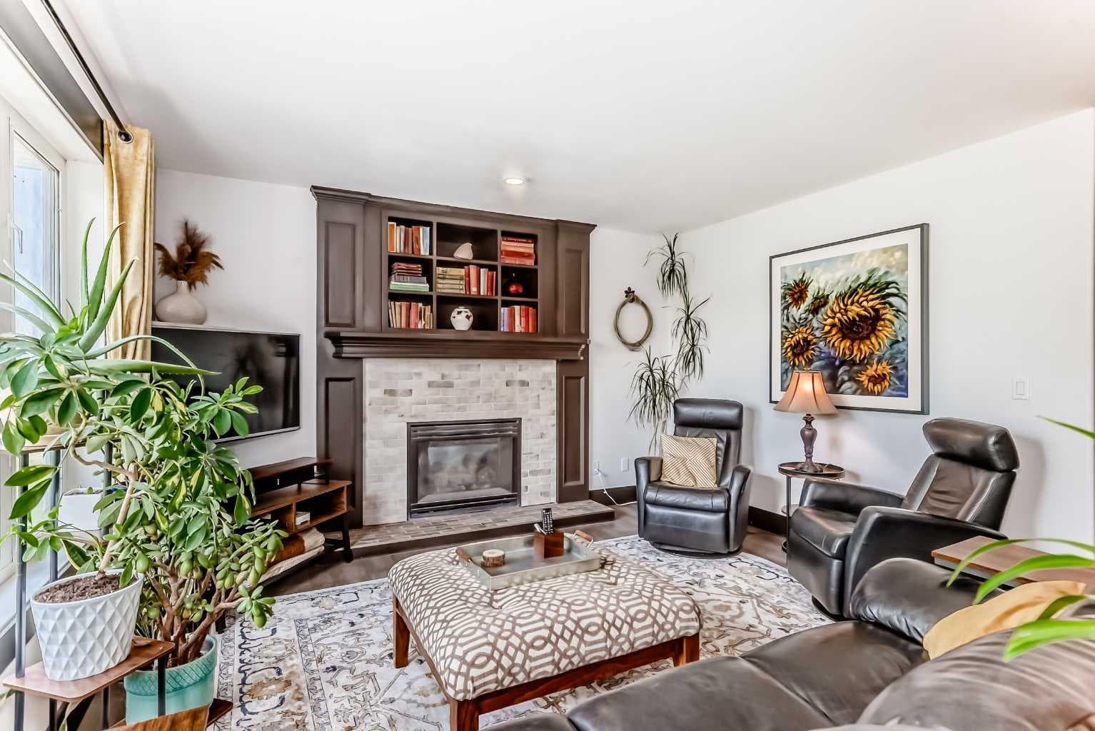 37 LAKESIDE GREENS Close 