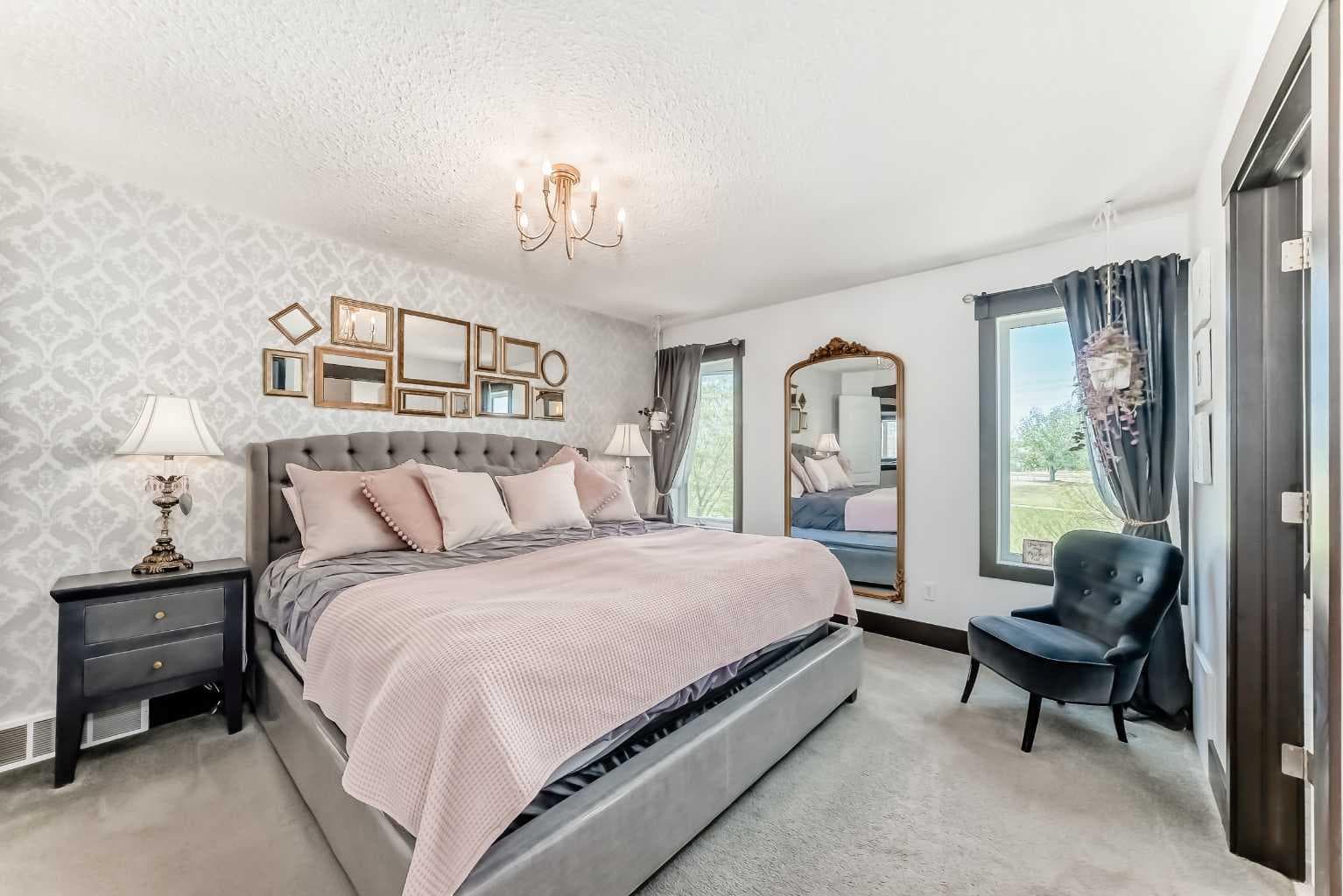 37 LAKESIDE GREENS Close 