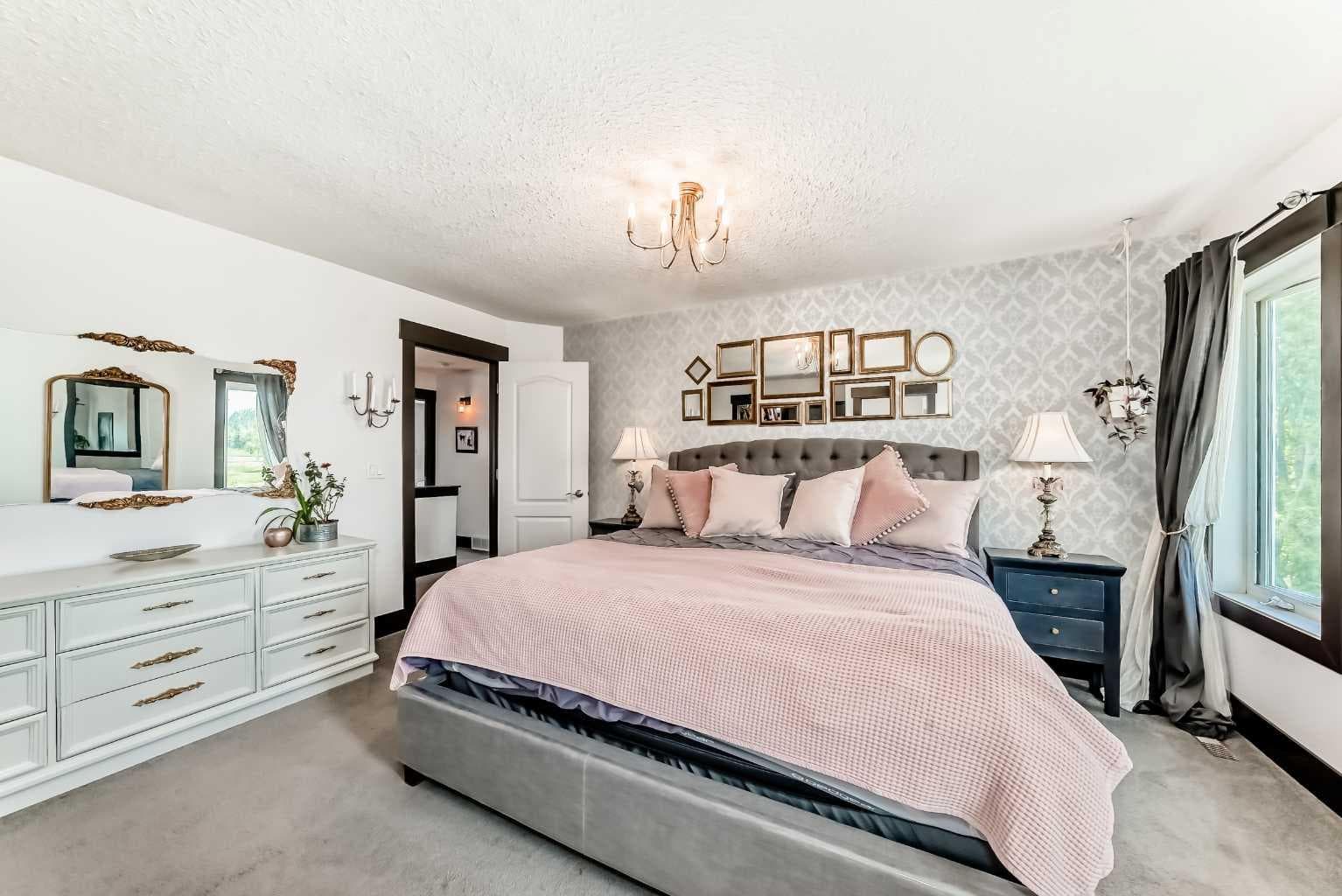 37 LAKESIDE GREENS Close 