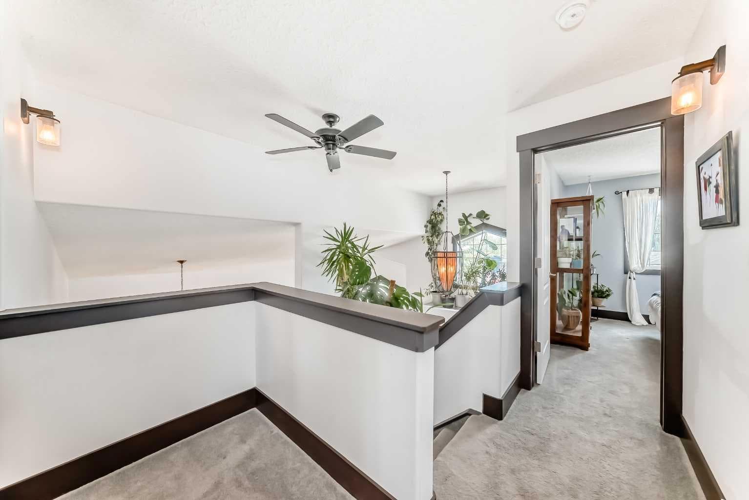 37 LAKESIDE GREENS Close 