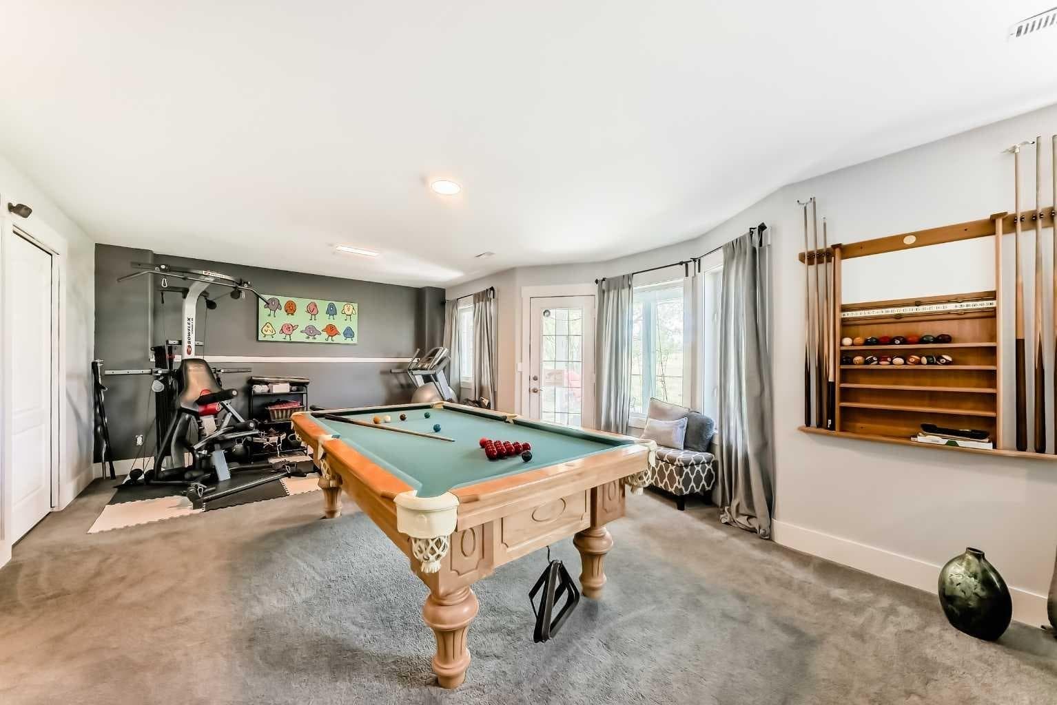 37 LAKESIDE GREENS Close 