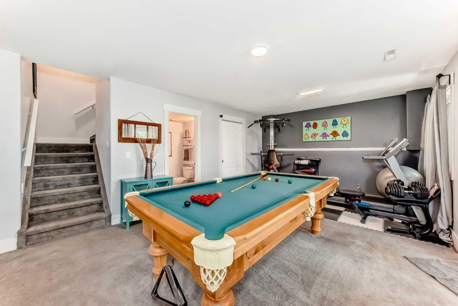 37 LAKESIDE GREENS Close 