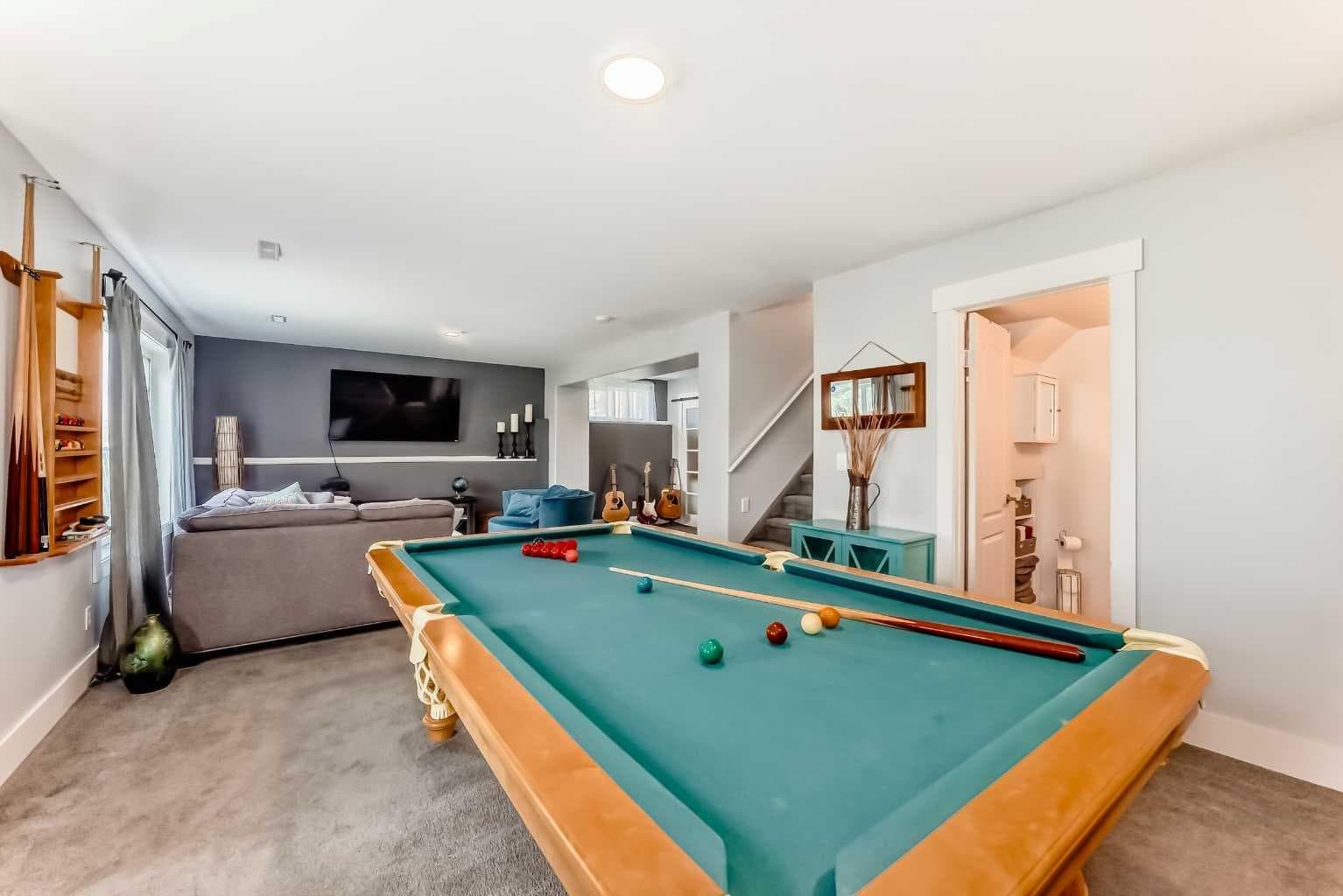 37 LAKESIDE GREENS Close 
