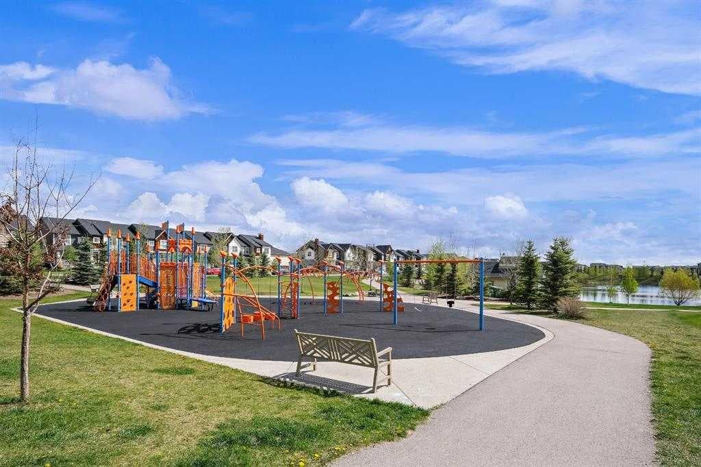 1205, 215 Legacy Boulevard SE