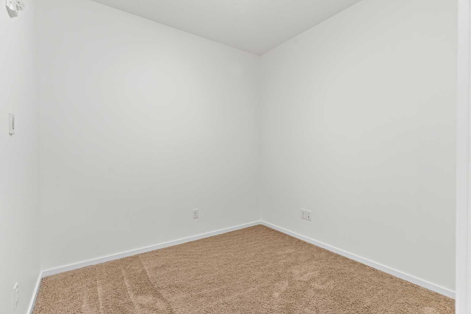 1205, 215 Legacy Boulevard SE