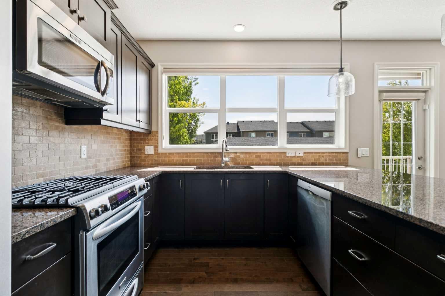 33 Sundown Grove 