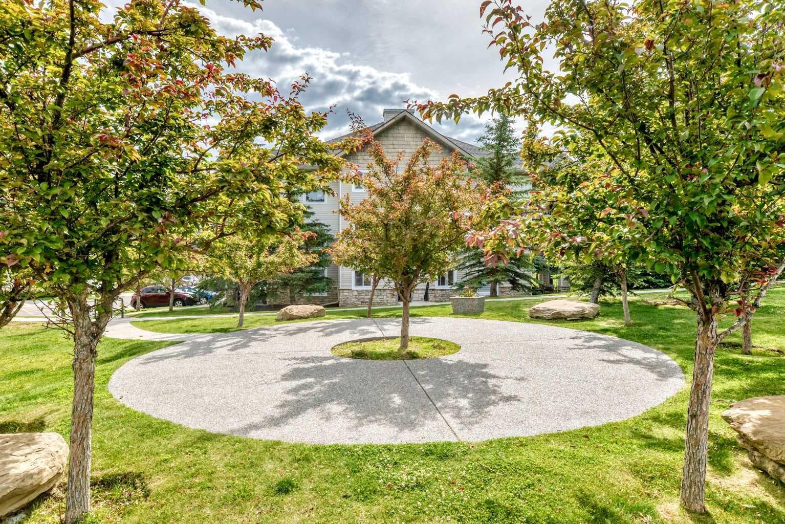 1139, 2395 Eversyde Avenue SW