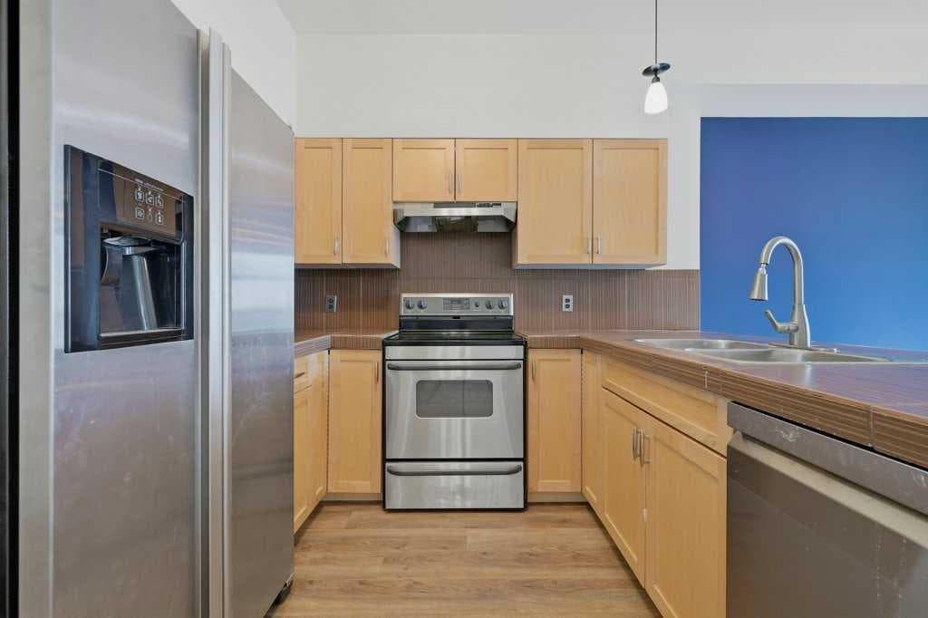 606, 205 Riverfront Avenue SW