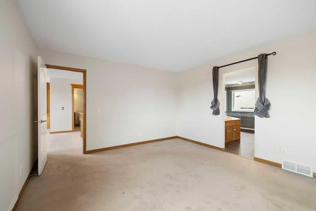 439 Douglas Woods Drive SE