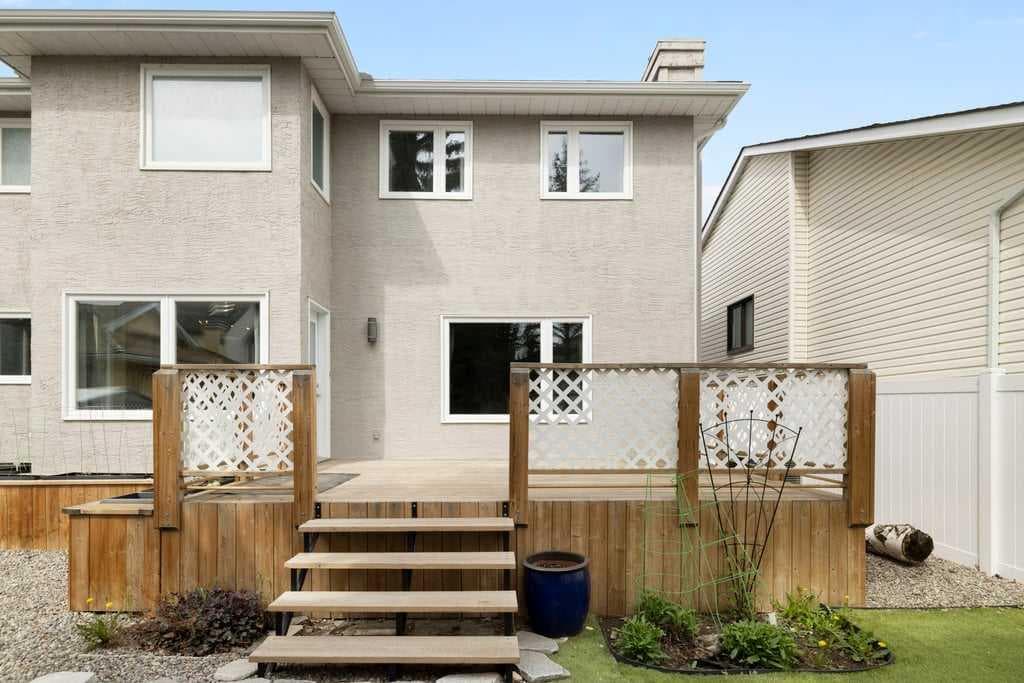 439 Douglas Woods Drive SE
