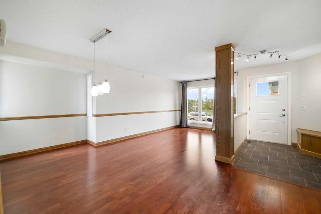 439 Douglas Woods Drive SE