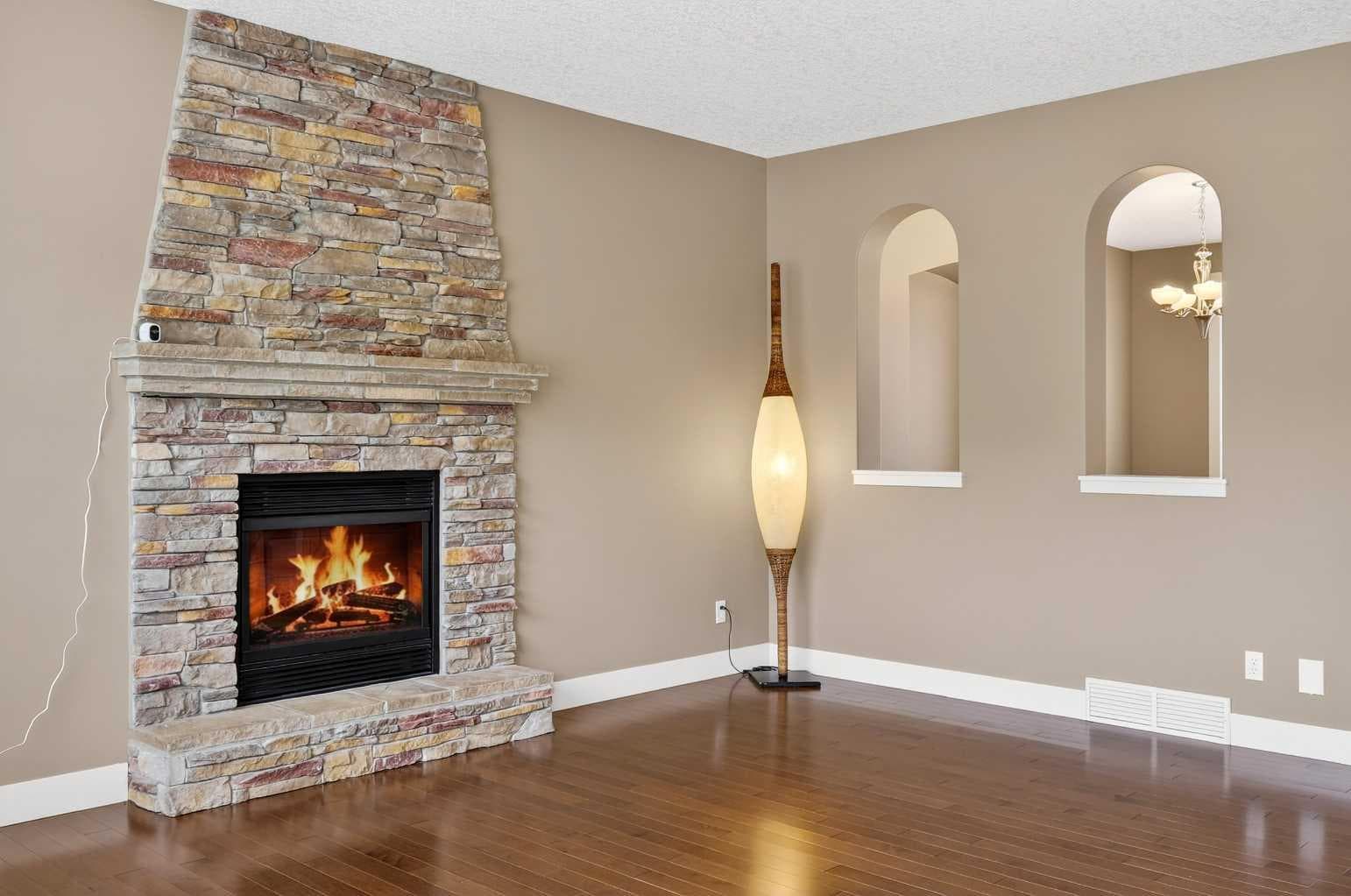 337 Discovery Ridge Boulevard SW