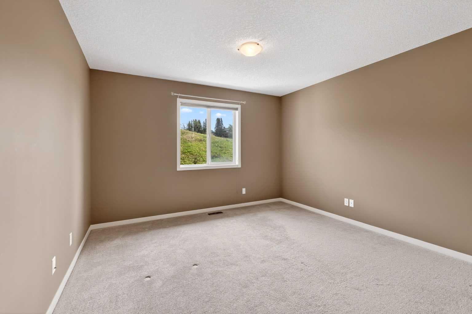 337 Discovery Ridge Boulevard SW