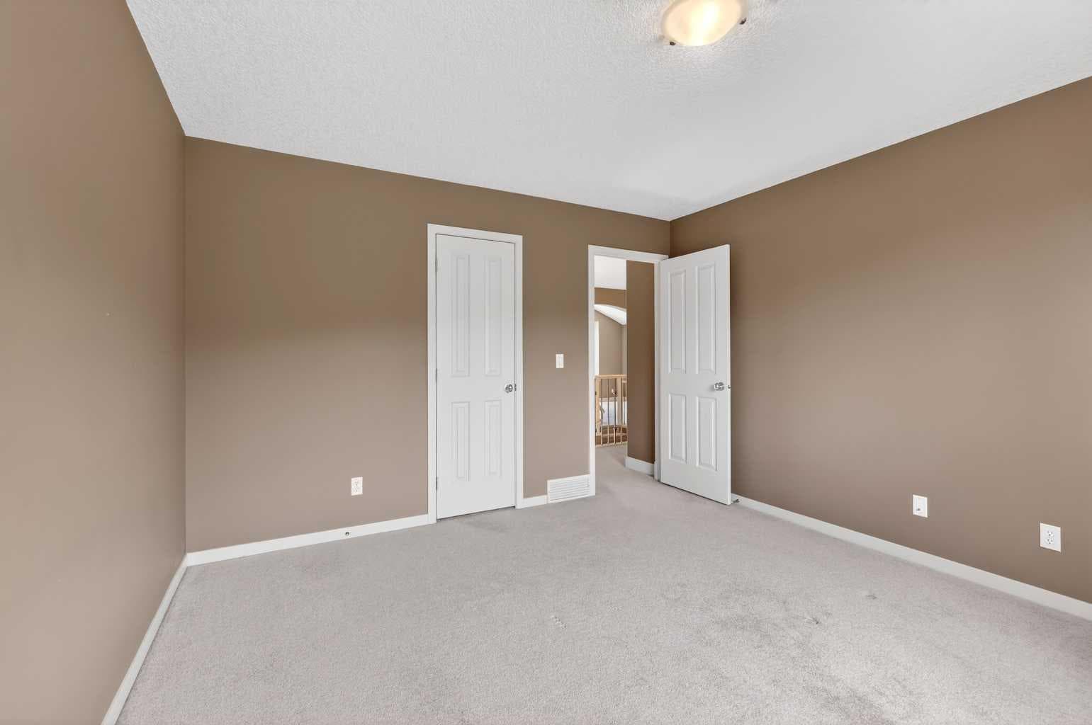 337 Discovery Ridge Boulevard SW