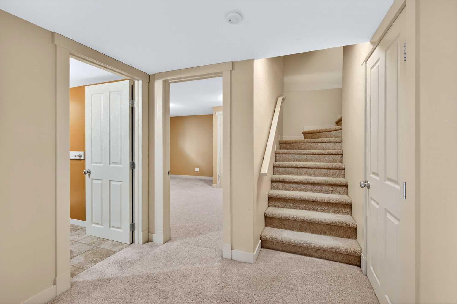 337 Discovery Ridge Boulevard SW