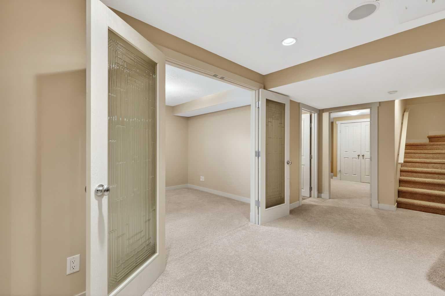 337 Discovery Ridge Boulevard SW