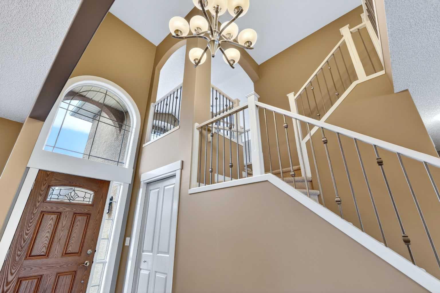 337 Discovery Ridge Boulevard SW