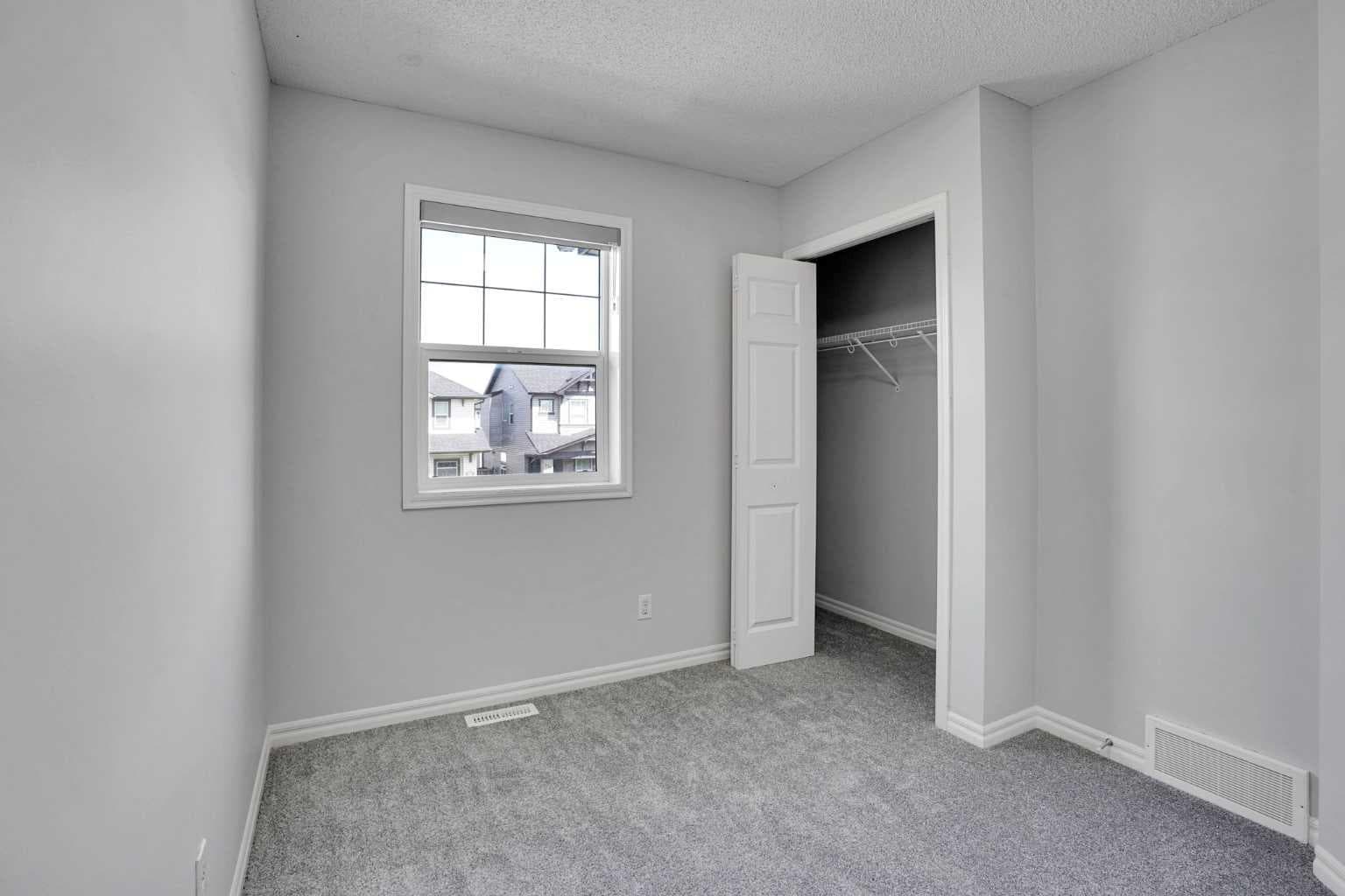 173 Skyview Springs Crescent NE