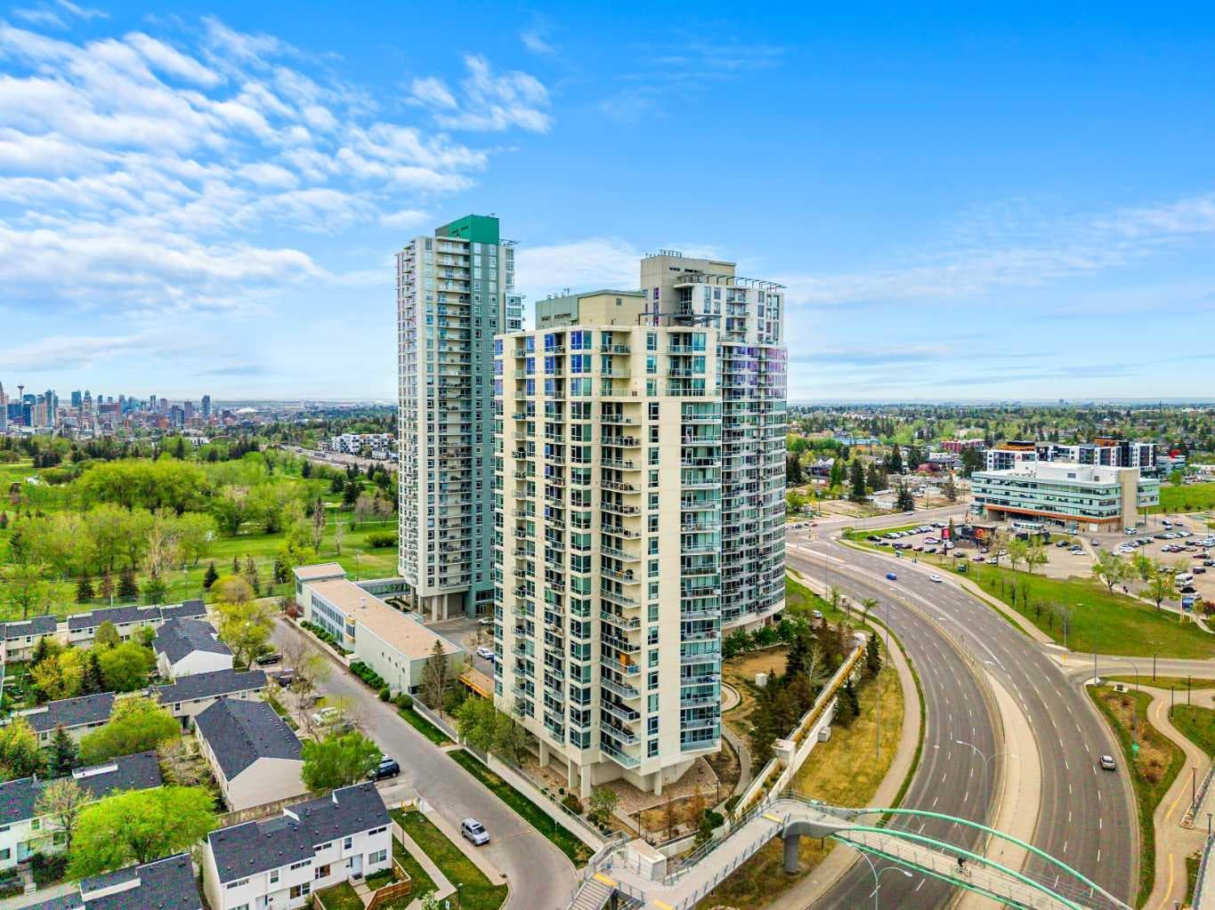 1808, 55 Spruce Place SW