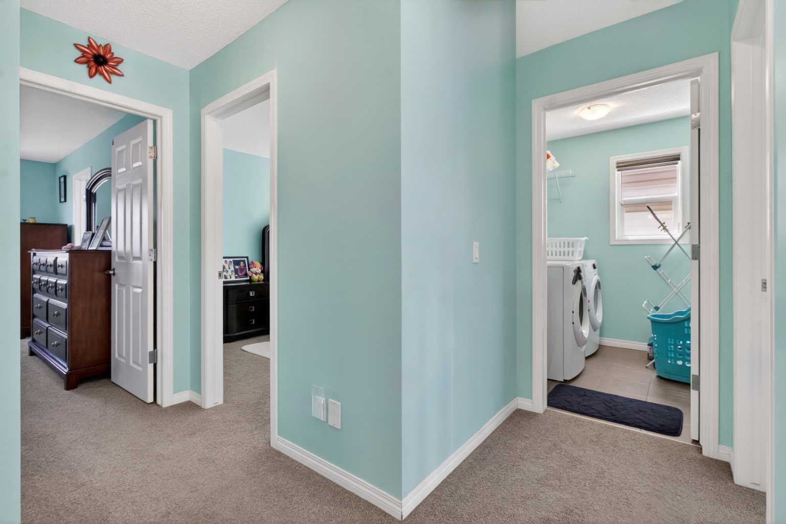 45 Cityscape View NE