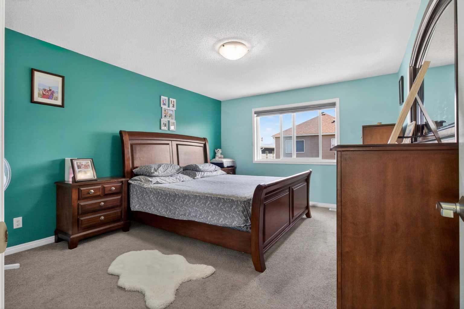 45 Cityscape View NE