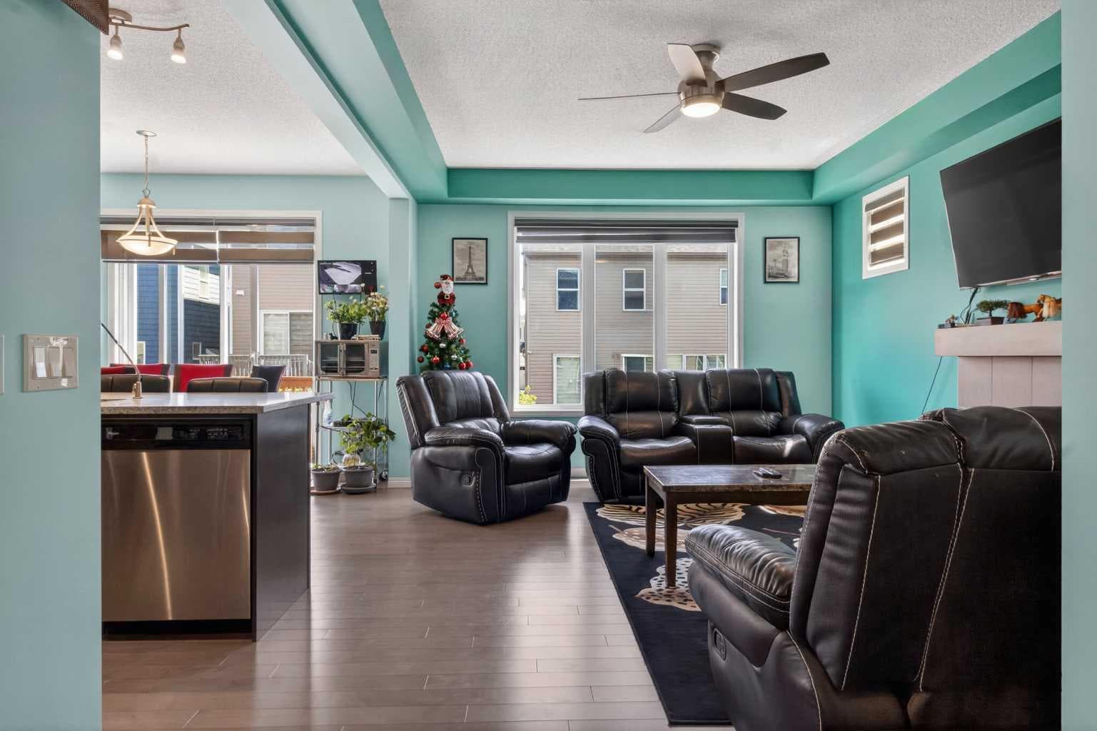 45 Cityscape View NE