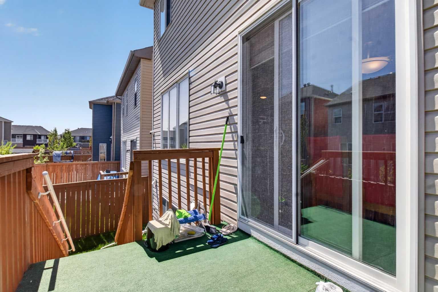 45 Cityscape View NE