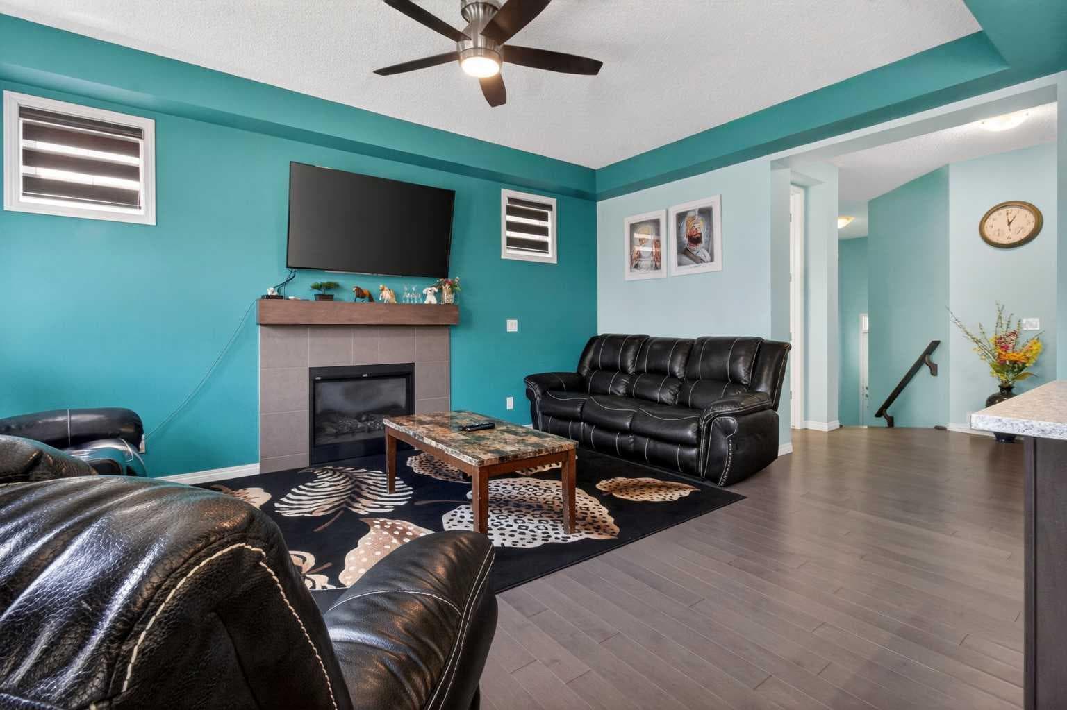 45 Cityscape View NE